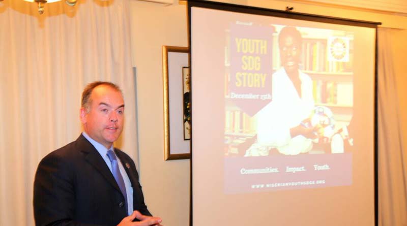 Mitchell Toomey, Global Director, UN SDG Action Campaign addressing youth participants at the SDG Story event